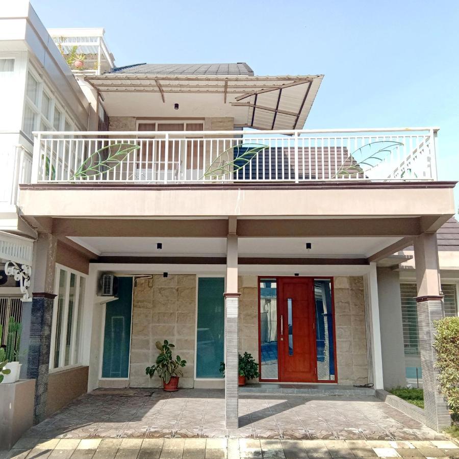 Mutiara Balecatur Guest House Yogyakarta Exterior photo