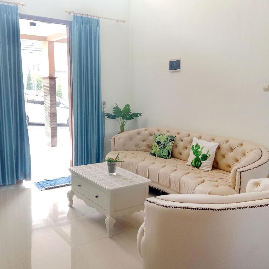 Mutiara Balecatur Guest House Yogyakarta Exterior photo